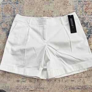 🏝️ Lafayette 148 New York white cotton shorts. Size 2. NWT.